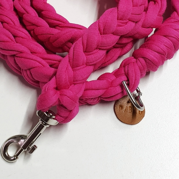 Pablo Hot Pink T Shirt Yarn Braided Dog Leash - Picture 2 of 4